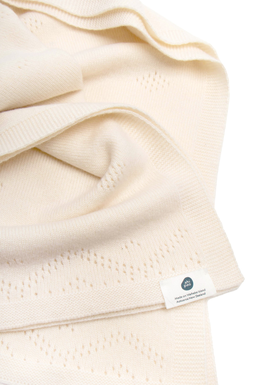 #colour_antique-white