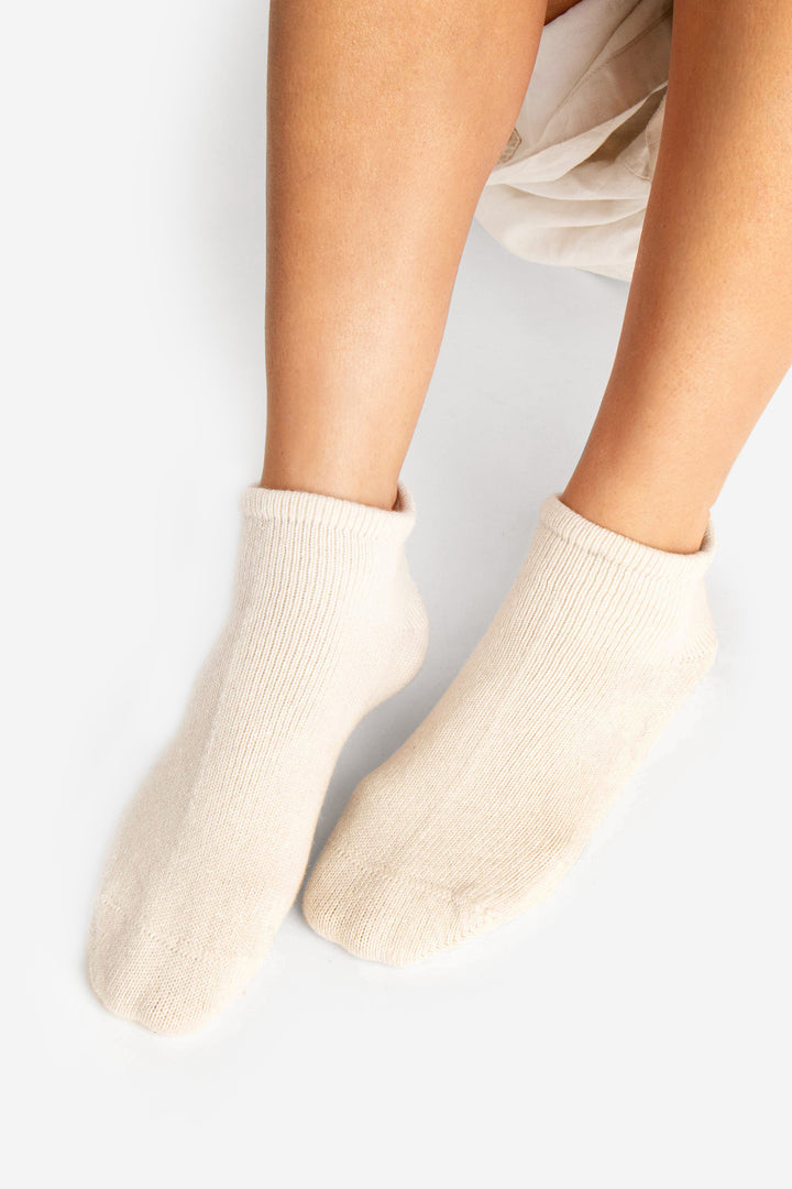 #colour_antique-white