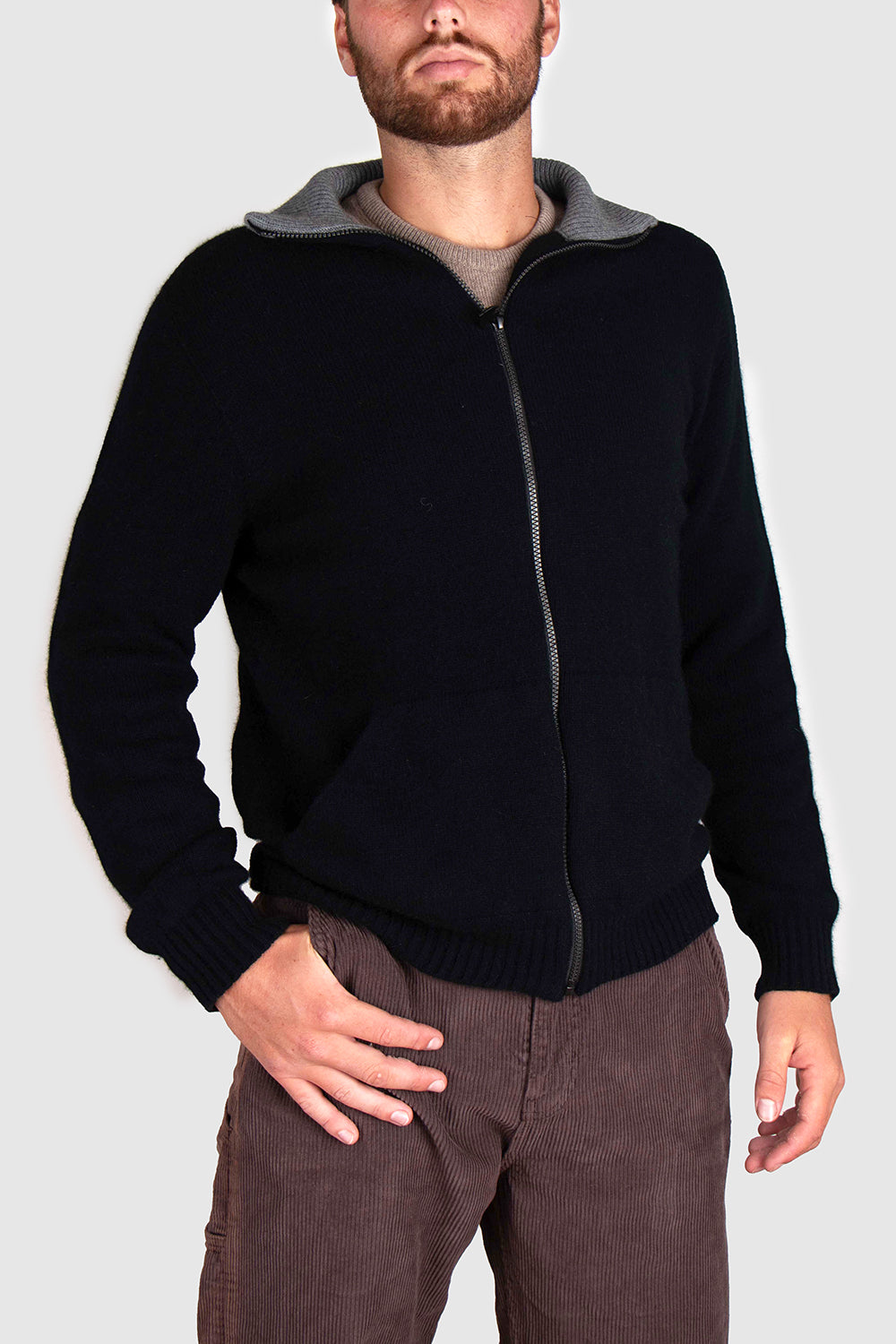 #colour_ebony-pewter