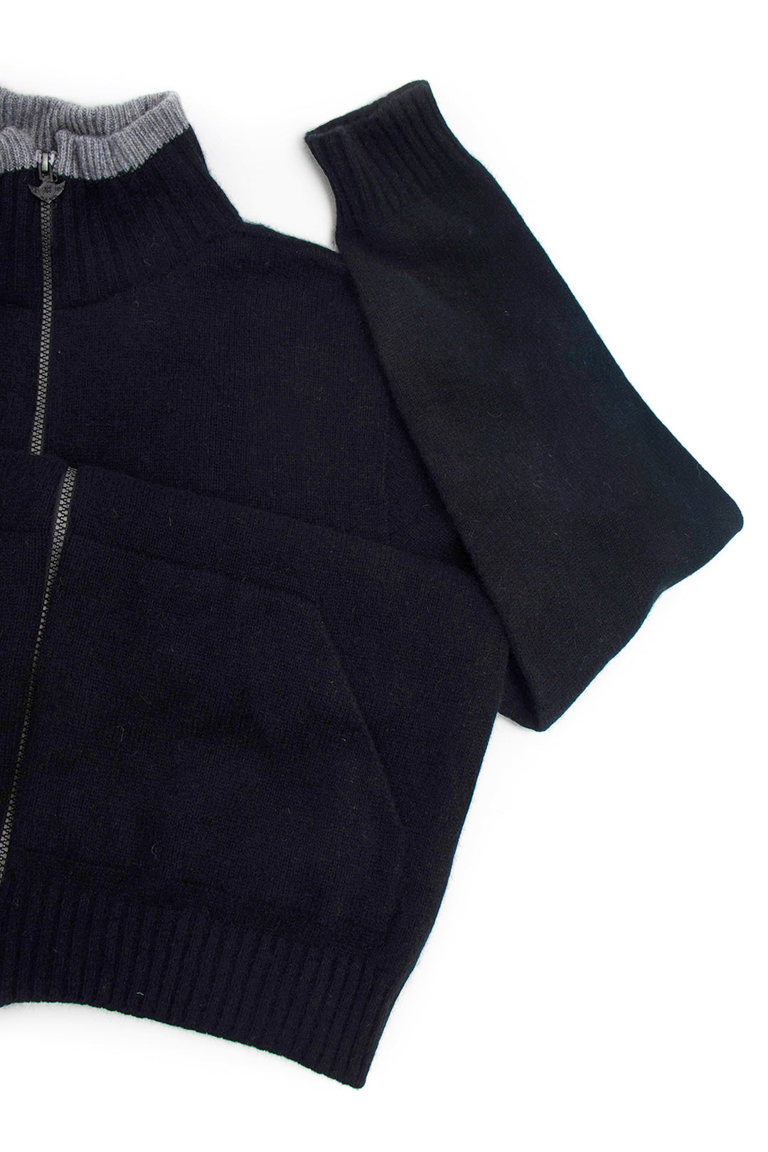 #colour_ebony-pewter